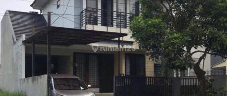 Dijual Rumah 2 Lt Luas 162 Bagus Siap Huni di Nusaloka, Bsd Ev 1