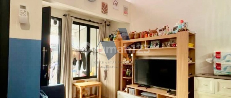 For Sale Beautiful Ready-to-Occupy House in Graha Raya Bintaro 1