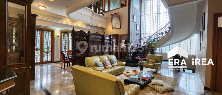 Rumah Mewah Semi Furnished 2 Lantai di Solo Area Pasar Karanggede 1