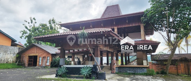 Villa dan Resto Murah Siap Pakai di Solo Dekat Sekolahal Azhar 1