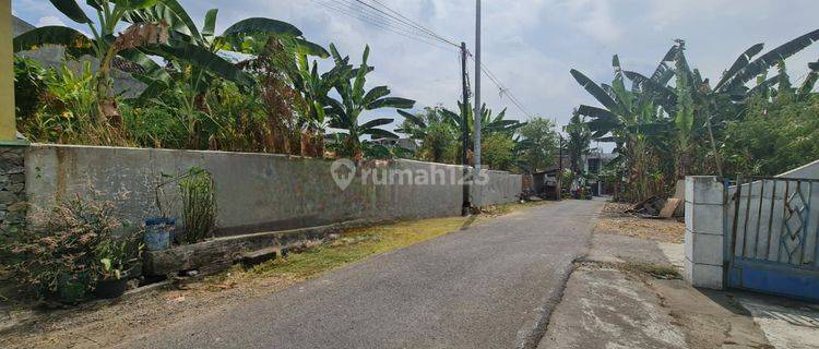 Tanah siap bangun dekat kampus uns solo 1