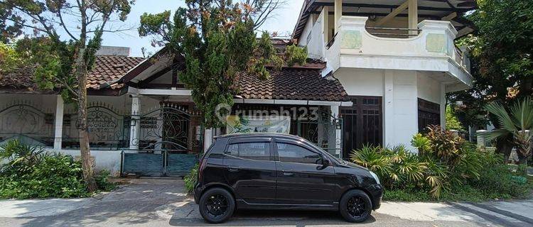 Rumah Bagus 2 Lantai Di Karangasem Laweyan Dekat Mall Solo Square 1