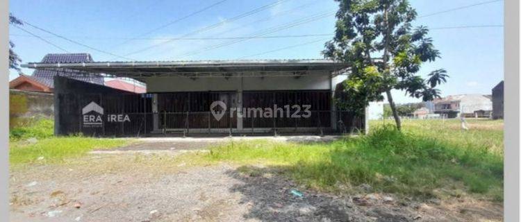 Ruang  Usaha Dijual Solo  Di Banyuanyar Banjarsari Surakarta  1