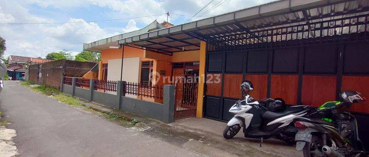 Rumah siap huni lokasi strategis dekat kampus 1