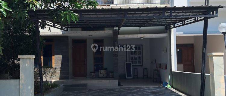 Di Jual Rumah Second 2 Lantai Cirebon 1