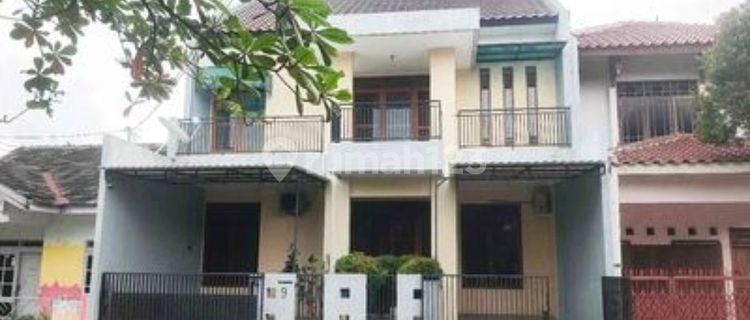 Dijual cepat.. BU ... rumah 2 lantai  di taman Ganesha Semarang 1
