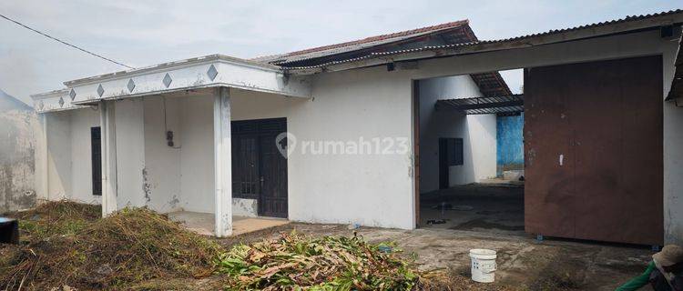 Dijual cepat... Rumah di banyu biru woltter monginsidi Semarang 1