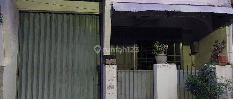 Dijual cepat BU Rumah minimalis di JL Kelengan Besar Semarang 1