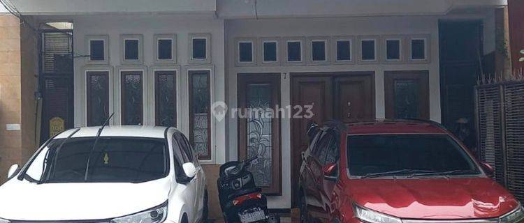 Dijual Rumah Bu, Rumah  Bagus Siap Pakai Di Jl Singosari Semarang  1