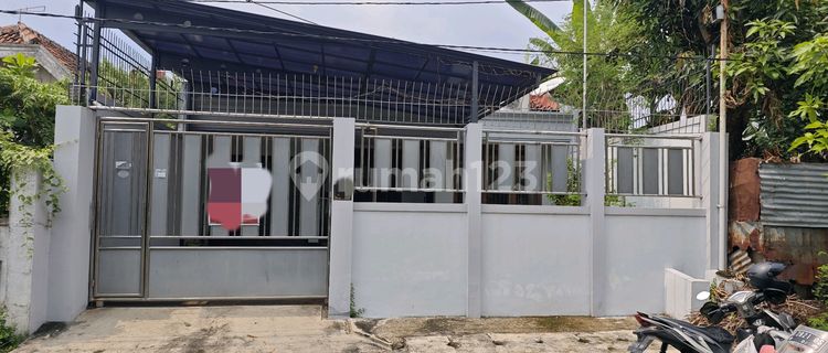 Quick Sale...house on Jl Pandean Lamper Gg 2 Semarang 1