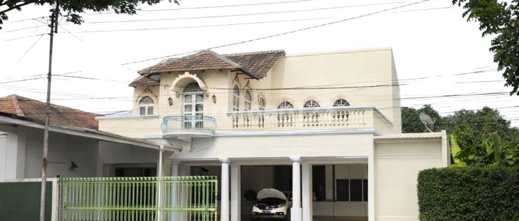 Dijual Cepet.. Bu Rumah di Jl Dr Cipto Raya Semarang 1
