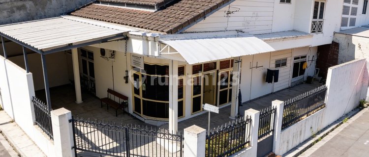Dijual Cepat... Bu.. Rumah di Jl Anggrek Gg Xi, Sebelah Rs Telogorejo Persis Semarang 1