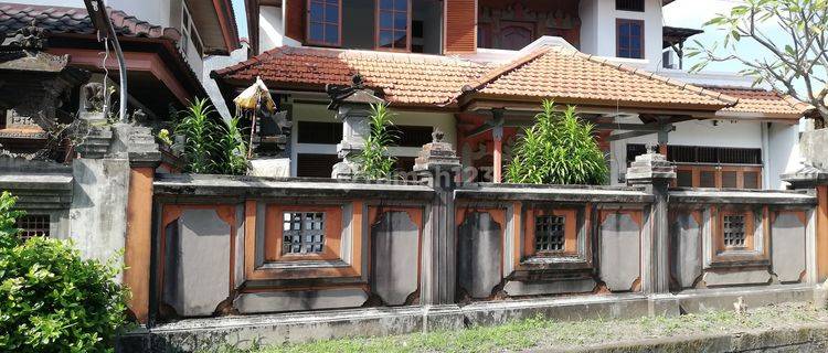 Rumah Jual, Lahan Luas 320m2, Shm, Jalan Gatot Subroto, Denpasar 1