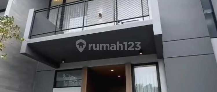 HOUSE IN CENTRAL PARK MERR SURABAYA 1