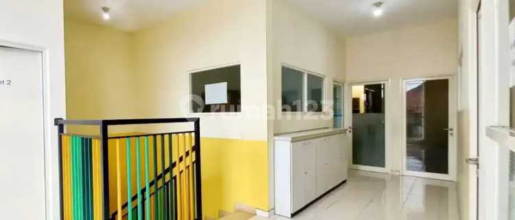 TWO-STORY HOUSE ON BABATAN PRATAMA MAIN ROAD, WIYUNG, WEST SURABAYA 1