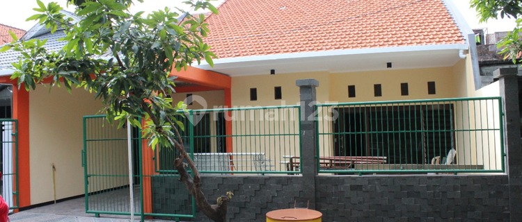 1-STORY HOUSE ON BRATANG BINANGUN STREET, SURABAYA 1