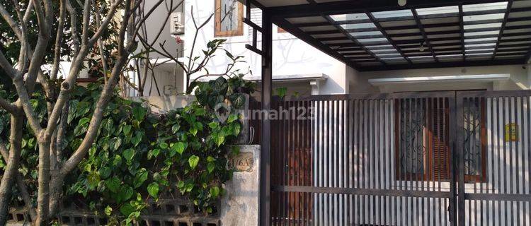 Rumah Semi Furnished di Lebak Bulus, Jaksel 1