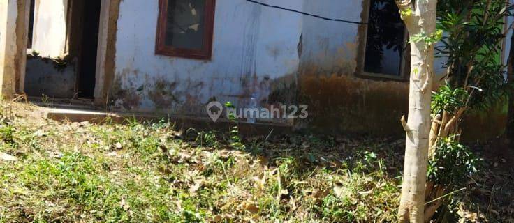 Rumah lama hitung tanah di komplek Tanjungsari Sumedang 1