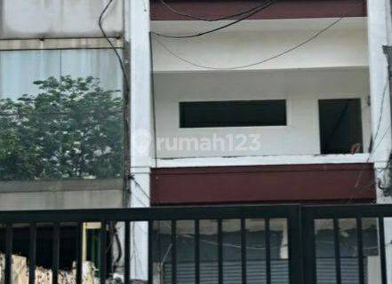 RUKO PANGJAY,SDH RENOV, BAGUS, SIAP HUNI, PARKIR LUAS, LT 105/255M², SHM, HRG 6M 1