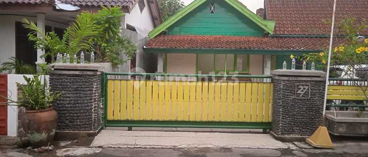 Rumah Sewa Dekat Swalayan Ada Banyumanik  1