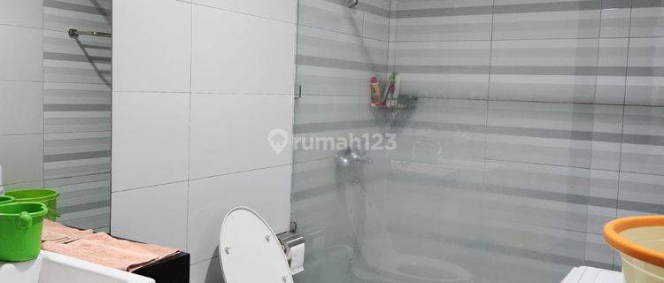 Apartement Dago Suites Apartment 3 BR Semi Furnished Bagus 1