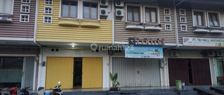 Ruko Surapati Core 2 Lantai di Jalan P.h.h. Mustopa Bandung 1