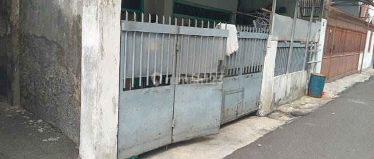 Rumah Butuh Renovasi di Petojo, Gambir, Jakarta Pusat 1