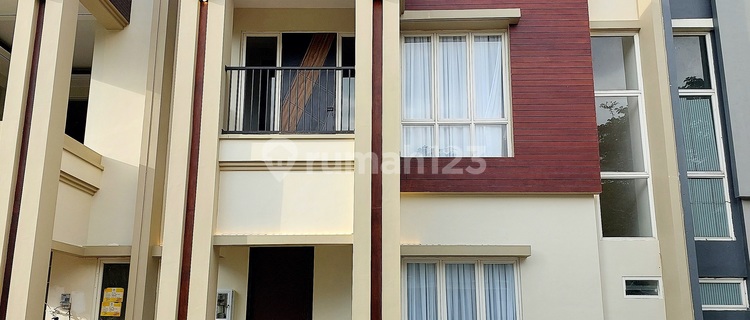 FOR SALE Fully Furnished Luxury House in Blossom, Tanjung Bunga 1