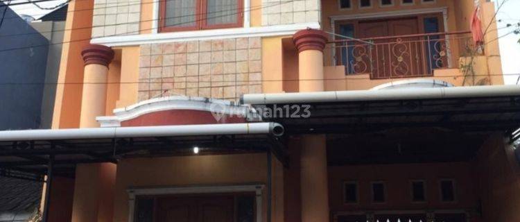 RUMAH TINGGAL DALAM KOTA MAKASSAR 1