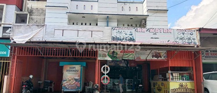 Two-Unit Adjoined Shophouse in Pallangga Gowa 1