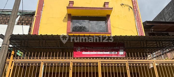 3-Storey Shop House Ready for Use, Veteran Street, Makassar, SHM (Certificate of Land Ownership) 1