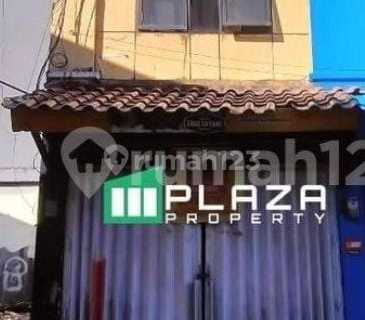 Affordable Shop House Suitable for Office or Business on Oettarani Street, Makassar 1