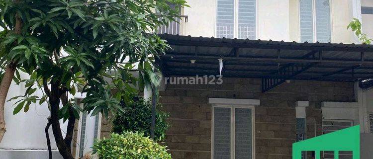 Rumah Sewa Tengah Kota 2 Lantai Bagus Aman Bebas Banjir 1