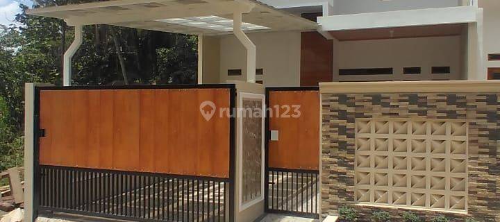 Dijual Rumah Baru Jatinangor dekat Kampus Jati geulis 380 juta All in  1