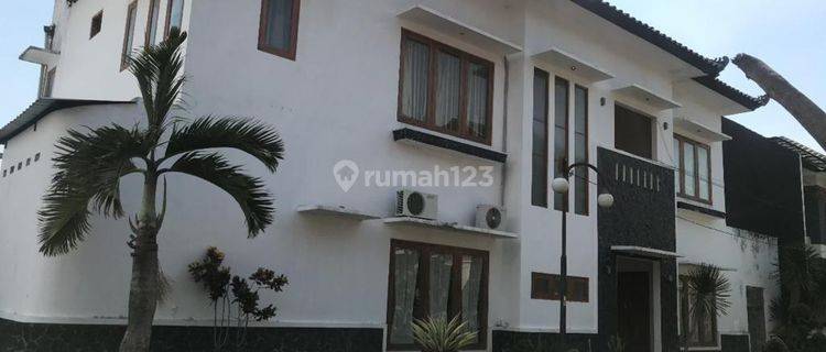 Rumah Semi Furnish Di Jalan Damai Siap Huni 1