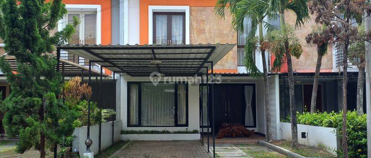 Rumah Minimalis Modern 2 Lantai Dekat Amplaz di Victoria Residence. 1
