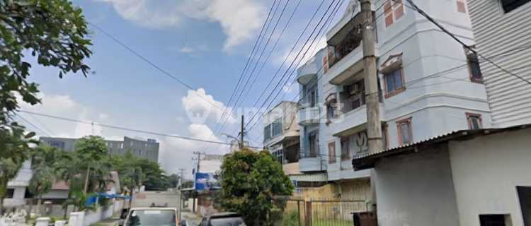 4-story Building Near Guru Patimpus Monument 1
