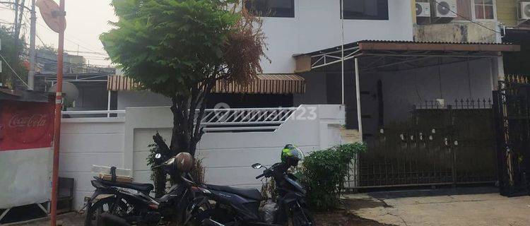 Di Sewa Rumah Huk Cocok Untuk Usaha Strategis di Jl. Raya Permata Gading Permai Kelapa Gading Jakarta Utara 1