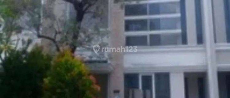 Murah Rumah Pakuwon Indah Ritz Embassy Dekat Citraland Graha Famili 1