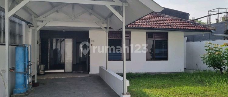 Rumah Taman Darmo Indah Barat 1