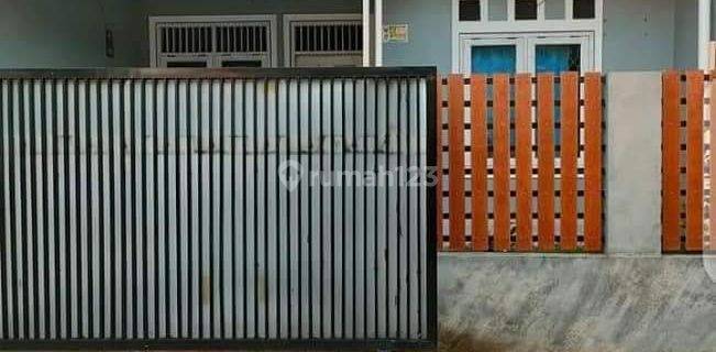 Rumah 2 Lantai Siap Huni Butuh Cepat Padurenan Mustikajaya  1