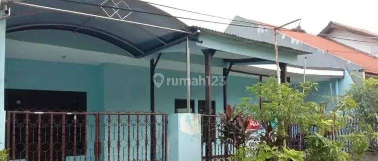 Butuh Cepat Laku Rumah Rungkut Menanggal. Cocok Untuk Rumah Huni Dan Ru Kos. Lingkungan Tenang, Nyaman, One Gate System. Hadap Selatan. Row Jalan 2 Mobil. Dekat Upn, Uinsa, Merr, Tol, Bandara 1