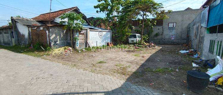 Tanah Siap Bangun Dekat Alun Alun Jombang Di Jl. Sulawesi, Plandi. Cocok Untuk Rumah Kos, Hunian, Gudang, Usaha. Row Depan 2 Mobil 1