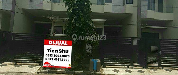 Rumah baru 2 lantai di Mulyosari Prima Utara Surabaya Timur 1