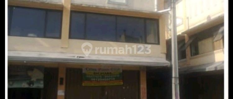 Cipadu Square Shop House For Quick Sale 1