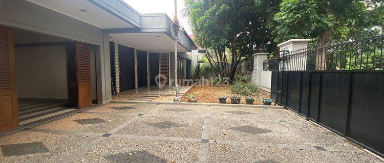 Rumah Pondok Indah Bangunan 1 Lantai Akses Jalan Lebar 1