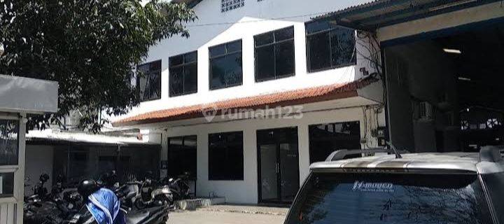 Gudang dan Kantor di Muding Gatsu Barat Kerobokan  1