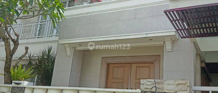 Rumah sewa cantik minimalis di Jalan Dewi mandri Renon Denpasar  1