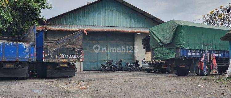 Gudang strategis Batubulan Sukawati Gianyar Bali 1