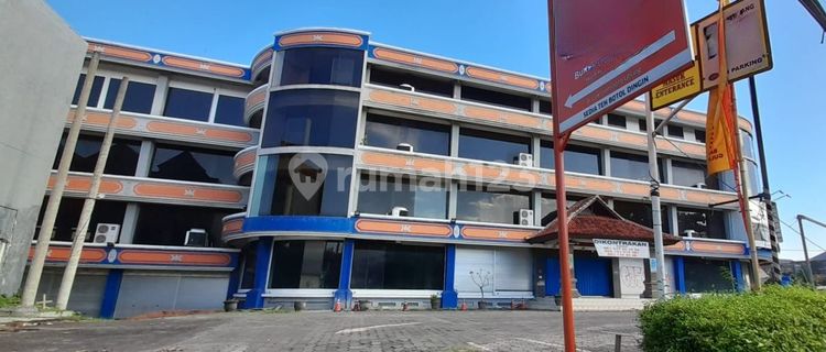 Ex Informa strategic shophouse in Cokroaminoto Denpasar Bali 1